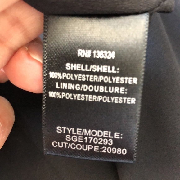 Halston Heritage V neck Ruffle Leg Jumpsuit Black Size 6 - Picture 7 of 8